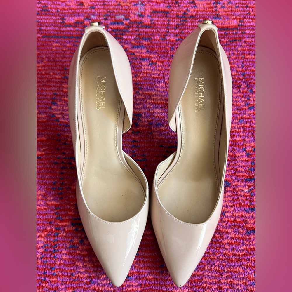 Michael Kors Cream Heels Elegant Design